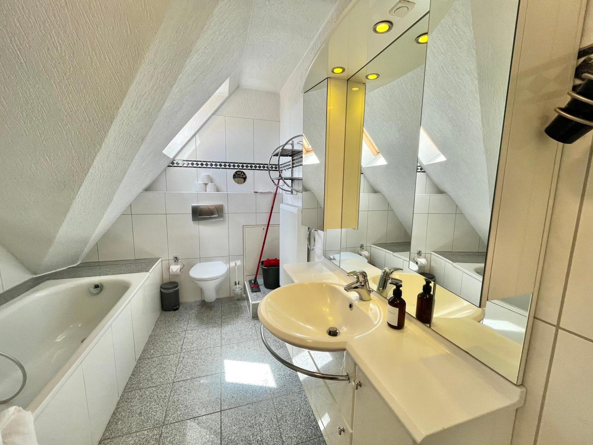 Guesthouse Bielefeld - Brake Extérieur photo
